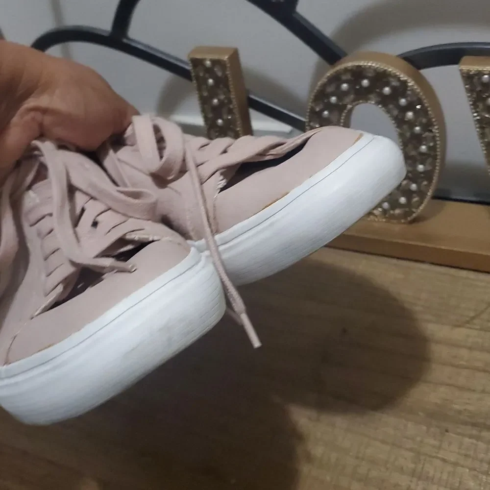 Zara Man Low Top Sneakers Mens 9 Blush Pink Textured Faux Leather Lace Up Shoes